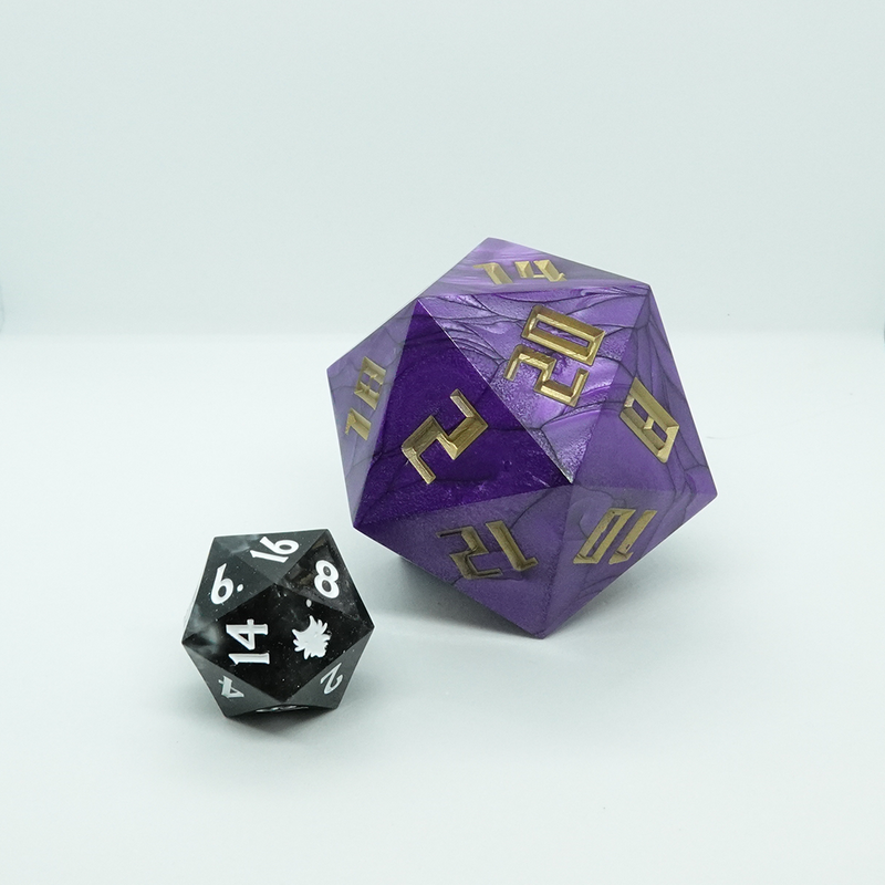 'Wide Warlock' Dragon Sized D20