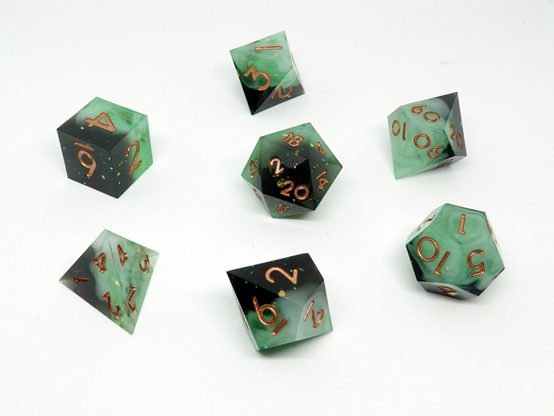 'Grove' Sharp Resin Dice Set